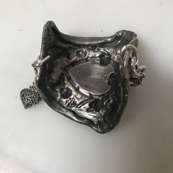 Antique Victorian Floral Silver plated Art Nouveau Cuff Cherub Wide Bracelet - Picture 7 of 9